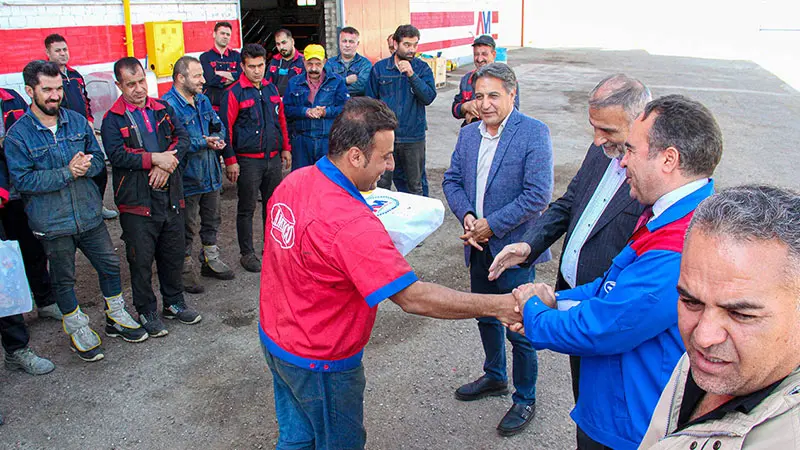 برگزاری آیین گرامیداشت سی و سومین سالگرد تاسیس شرکت آذر موتور