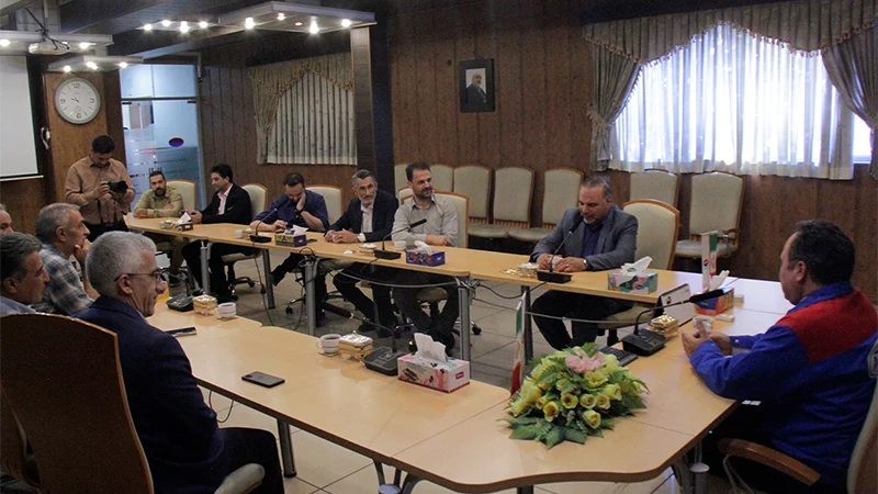 بازرس شورای عالی از شرکت ارس خودرو دیزل بازدید کرد
