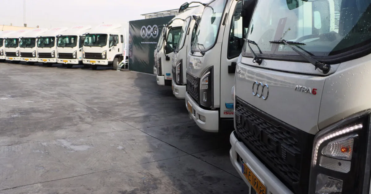 تحویل ۲۰ دستگاه کامیونت ۶ تن آترا به شرکت طبیعت