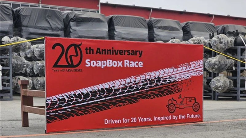 برگزاری مسابقات «هُل‌رو» به مناسبت بیست‌ سالگی آریا دیزل