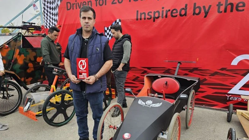 برگزاری مسابقات «هُل‌رو» به مناسبت بیست‌ سالگی آریا دیزل