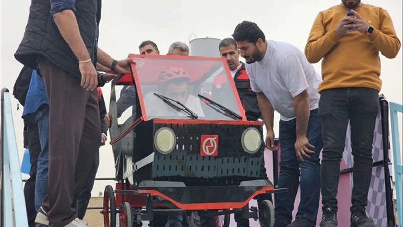 برگزاری مسابقات «هُل‌رو» به مناسبت بیست‌ سالگی آریا دیزل