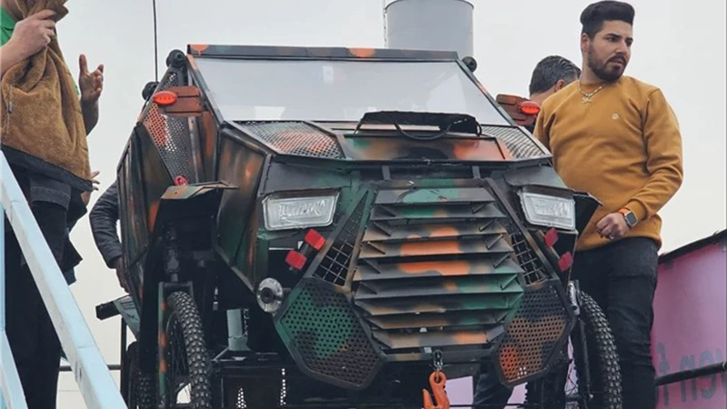 برگزاری مسابقات «هُل‌رو» به مناسبت بیست‌ سالگی آریا دیزل