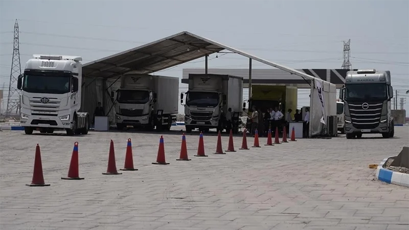 رانندگی با محصولات بهمن در بندرعباس