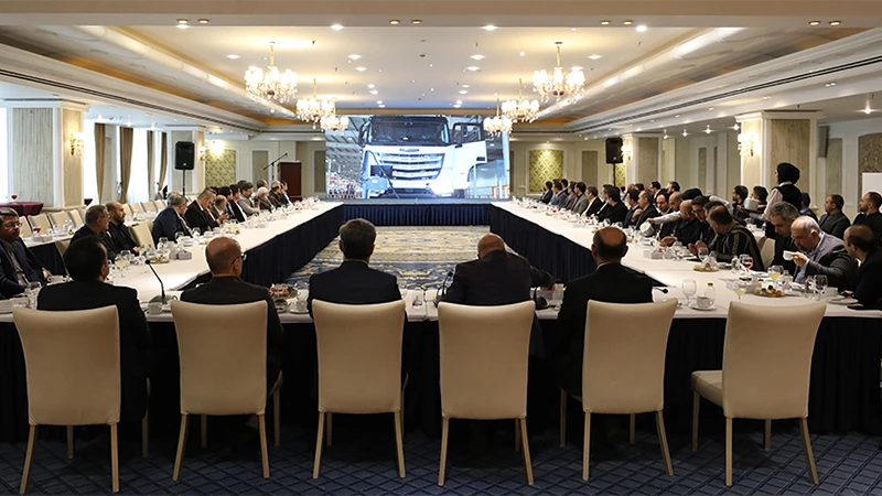 نشست راهبردی گروه بهمن با مشتریان؛ کسب سهم ۲۸ درصدی بازار خودروهای تجاری کشور