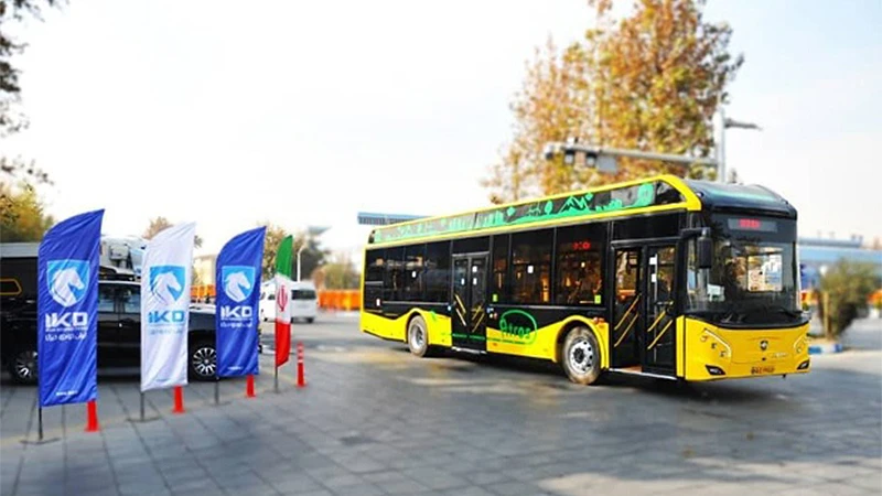 نخستین سری اتوبوس‌های برقی ایران خوردو دیزل به اتوبوس‌رانی اصفهان تحویل داده شد