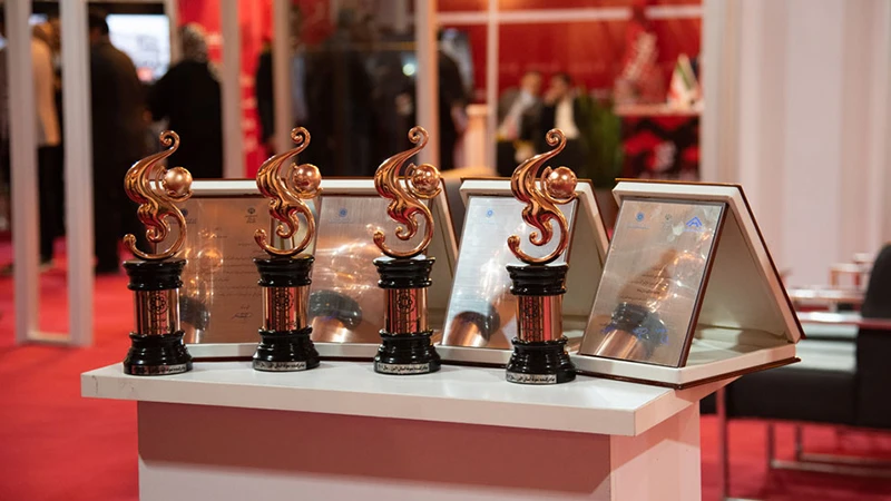 حضور و افتخار آفرینی ماموت در آیین تجلیل از تولیدکنندگان و صادرکنندگان برتر استان البرز