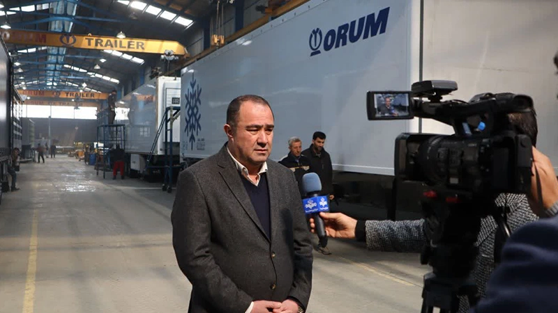 بازدید مدیرکل صنعت، معدن و تجارت استان آذربایجان غربی از خطوط تولیدی اروم تریلر