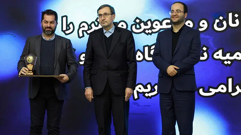 پارسیان موتور موفق به کسب نشان غرفه برتر در ششمین نمایشگاه حمل و نقل شد