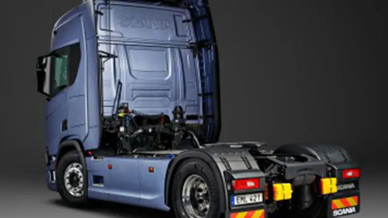 نمای عقب کامیون کشنده SCANIA R-series