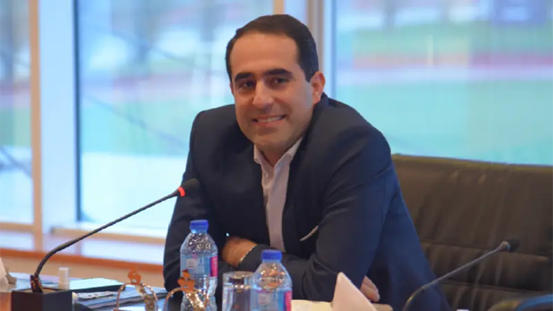 محمد مومنی مدیر عامل دنیای ماموت