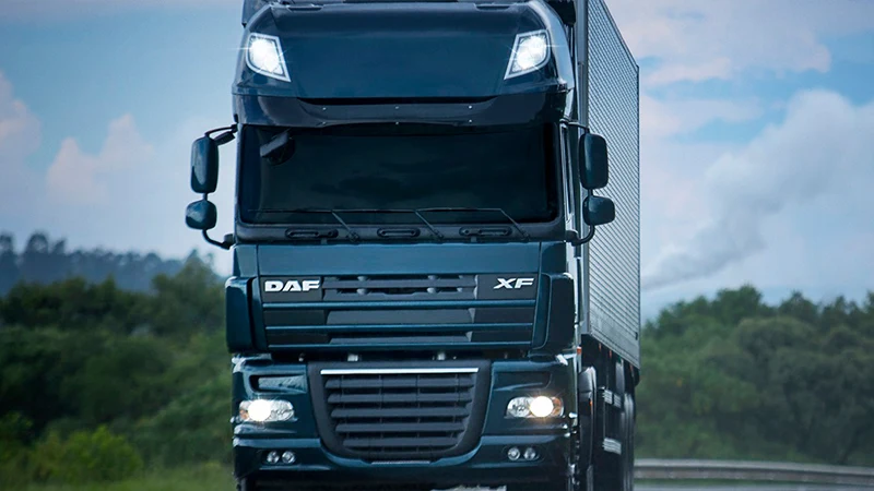 نسل دوم: XF105 (۲۰۰۵–۲۰۱۲)