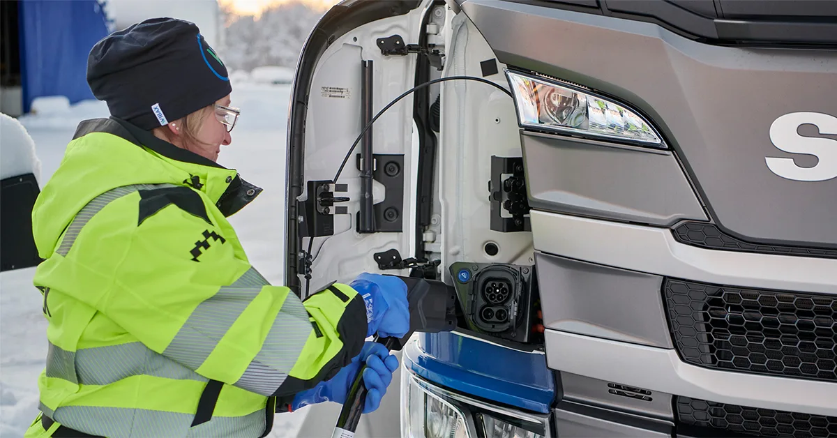 ورود به دوران خودروهای برقی و سوخت‌های جایگزین