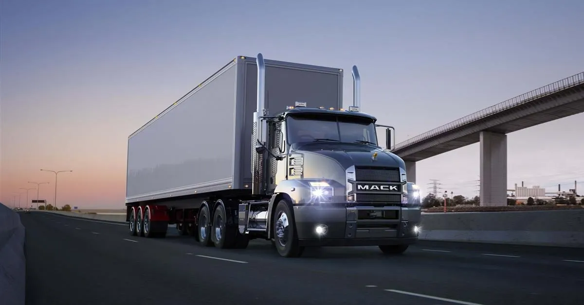 ایمنی و فناوری رانندگی؛ ترکیب سنت و نوآوری