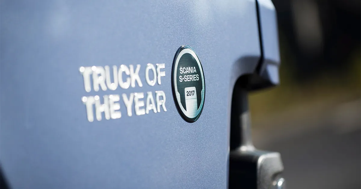 جوایز و افتخارات؛ از Truck of the Year 2017 تا تست هزار امتیازی