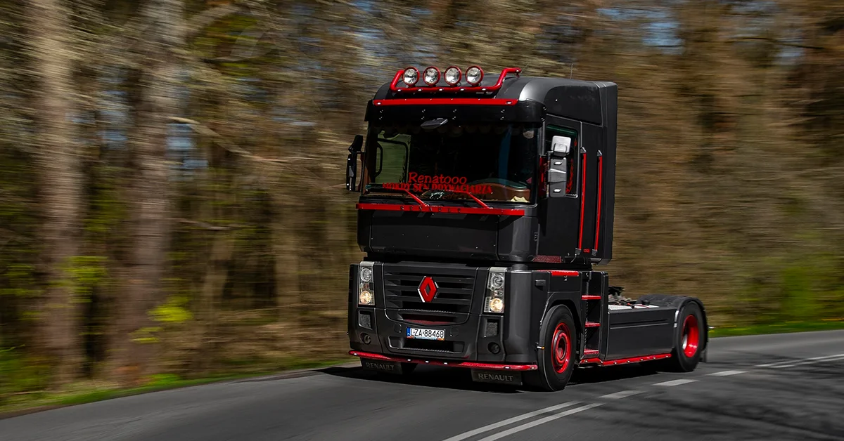 دوره پایانی و بازنشستگی رنو مگنوم