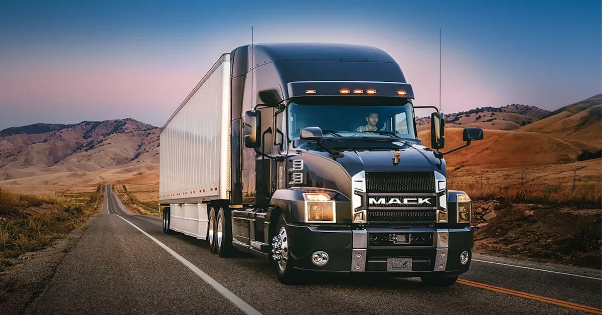 ورود به جاده‌ها در ۲۰۱۸؛ نگاهی به پلتفرم، کابین و نسخه‌ها