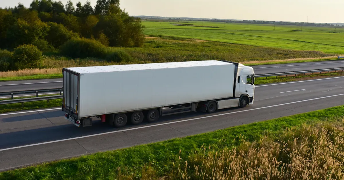 تفاوت‌ها و ملاحظات خاص خودروهای سنگین (کامیون و تریلی)