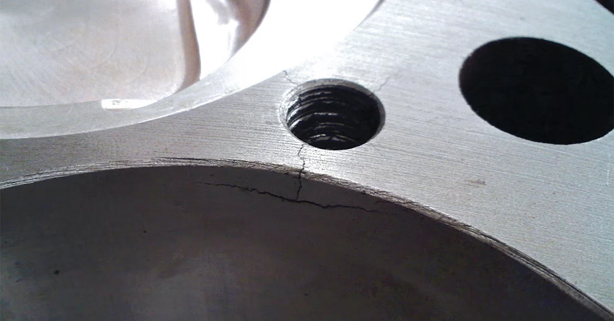 علائم ترک در بلوک سیلندر کامیون‌ها