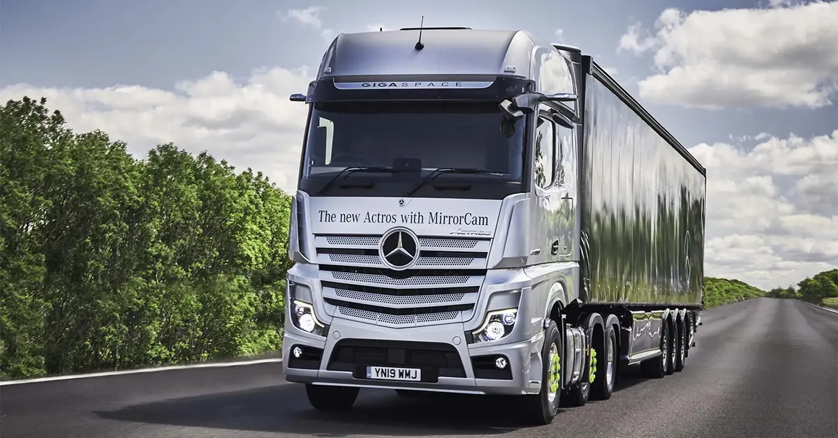 مرسدس بنز آکتروس