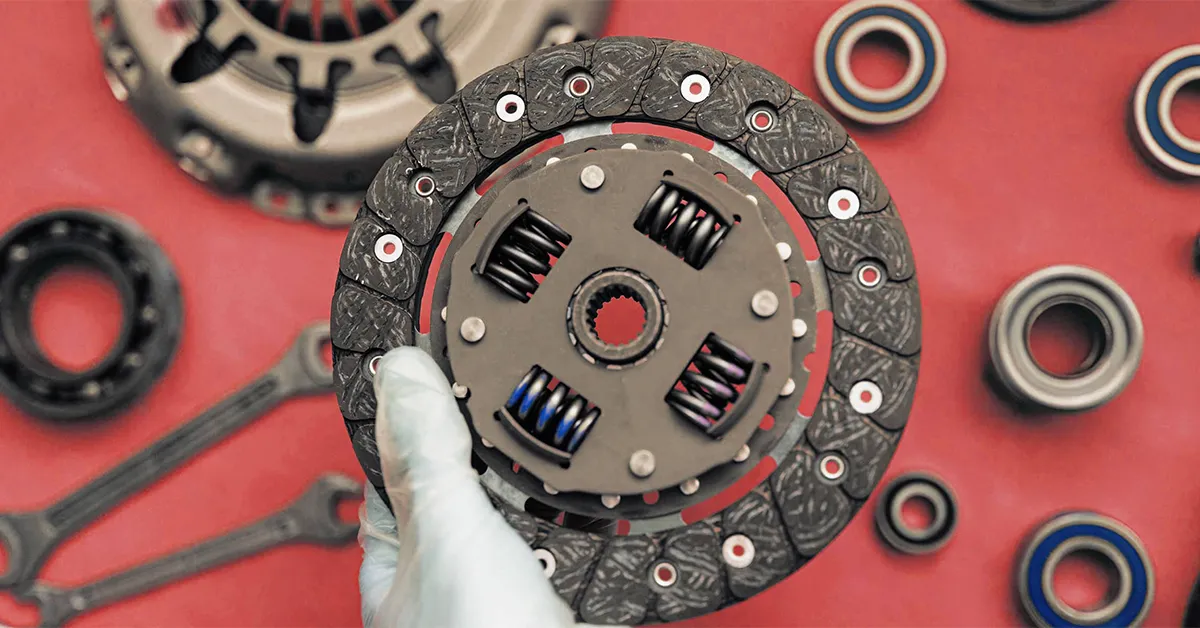 نکات ایمنی هنگام تنظیم یا سرویس کلاچ پنوماتیک