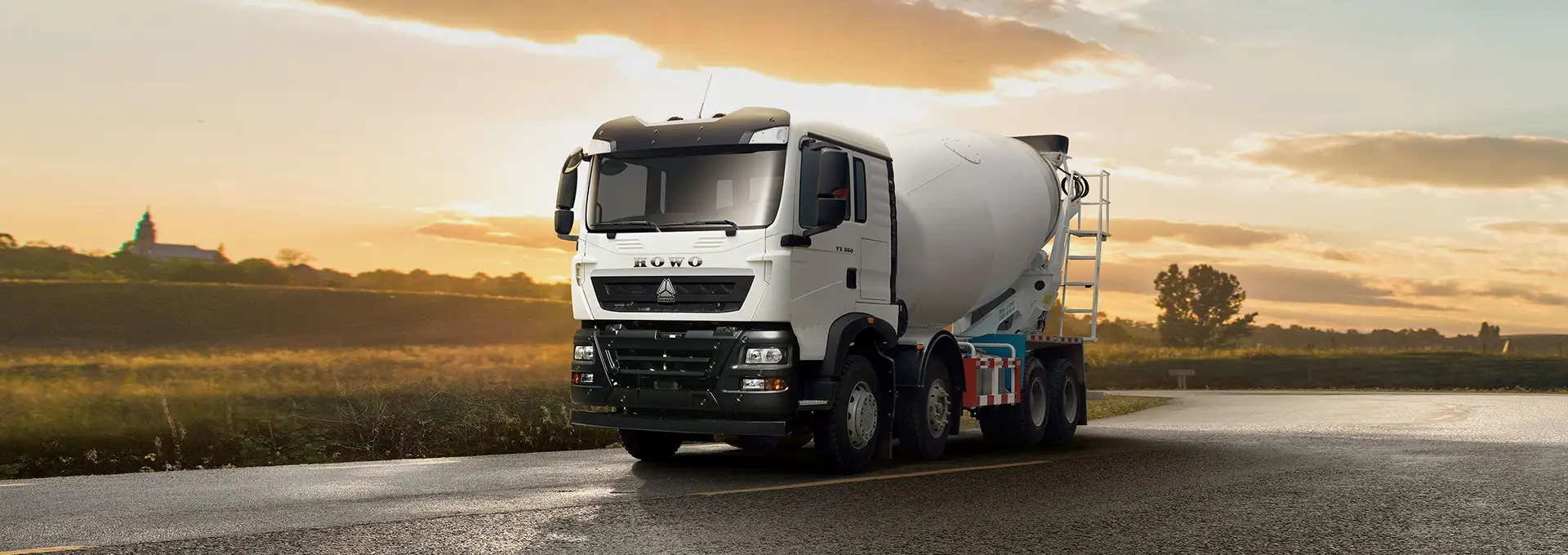 معرفی کامیون میکسر هوو سینوتراک معرفی کامیون میکسر هوو سینوتراک