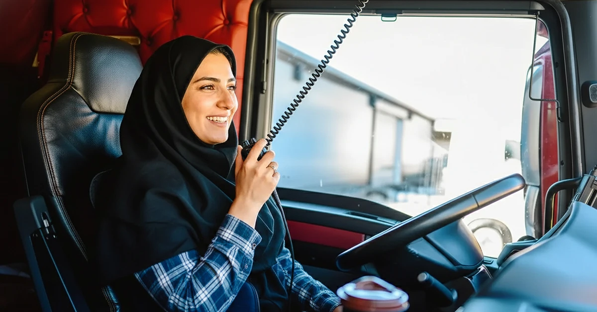 آیا رانندگی ماشین سنگین برای زنان قانونی است؟