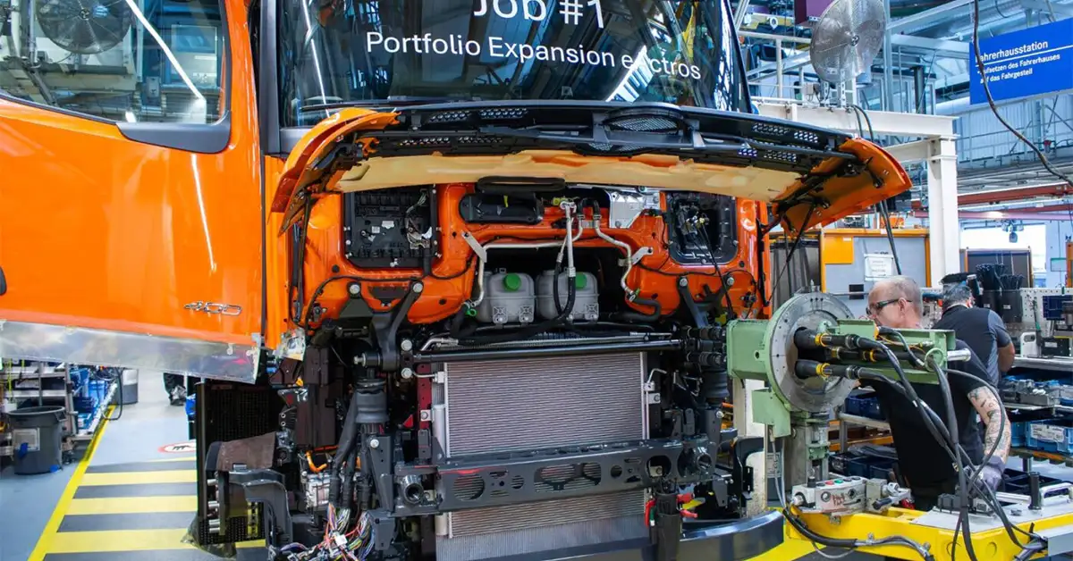 تولید انبوه کامیون برقی مرسدس بنز eActros در کارخانه وورث آغاز شد 