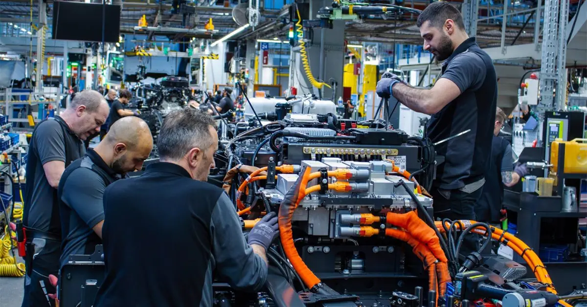 تولید انبوه کامیون برقی مرسدس بنز eActros در کارخانه وورث آغاز شد 