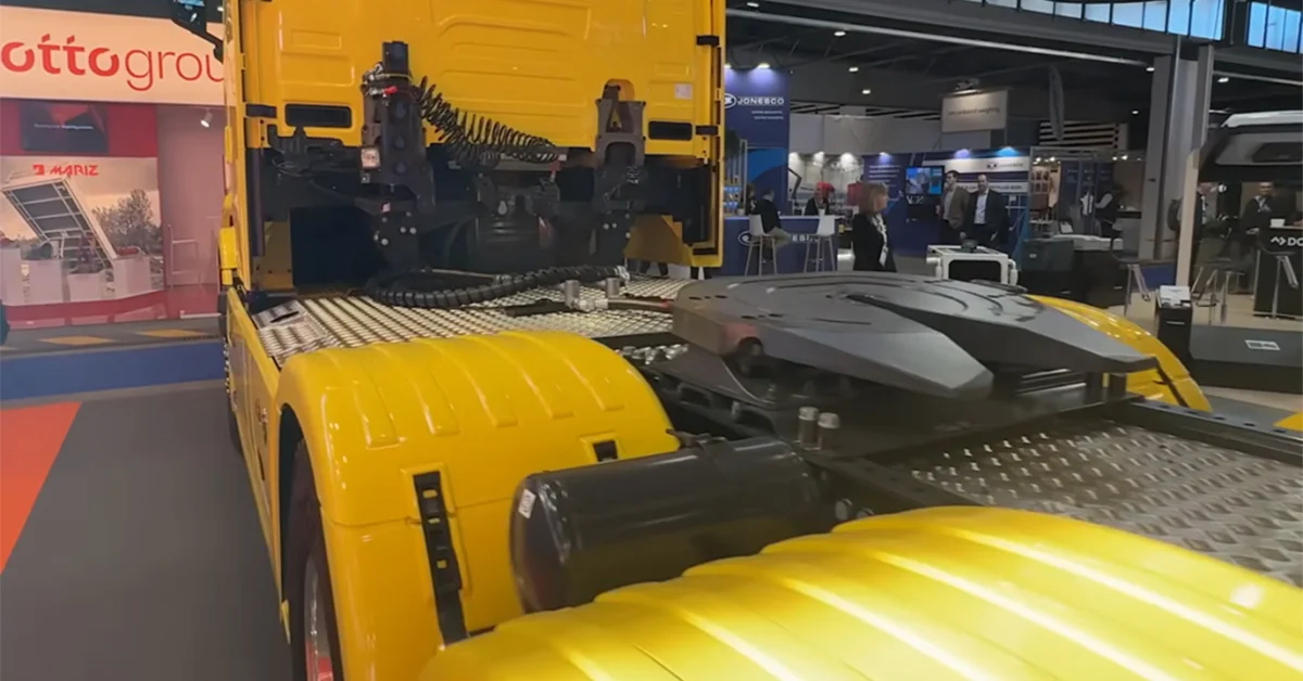 رونمایی اسکانیا از کشنده دماغدار T770 در نمایشگاه Solutrans 2025 