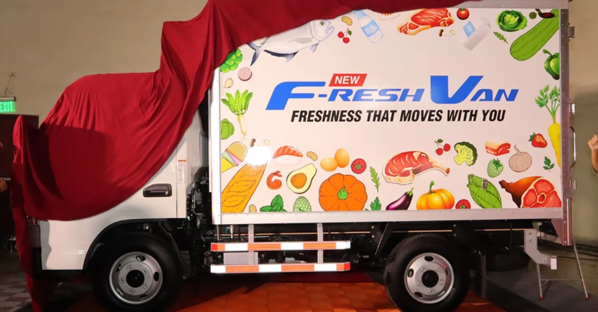 فوسو از ون یخچال‌دار F-resh و کامیون جرثقیل F-lift رونمایی کرد - 1