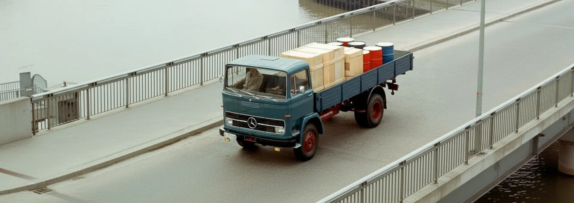 معرفی کامیونت بنز خاور معرفی کامیونت بنز خاور