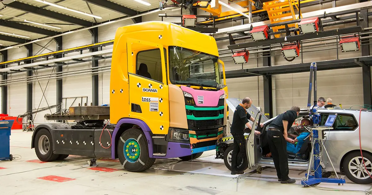 مقررات جدید DMV؛ چه چیزهایی برای آزمایش کامیون‌های خودران سنگین تغییر کرده است؟